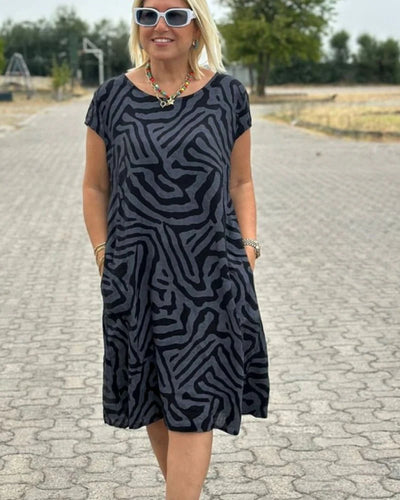 Nelia™ – Summer Dress with Round Neck and Beautiful Print