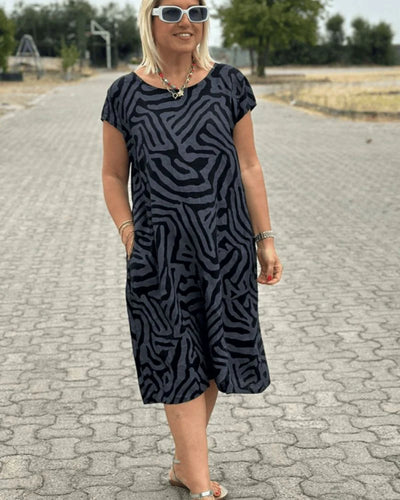 Nelia™ – Summer Dress with Round Neck and Beautiful Print