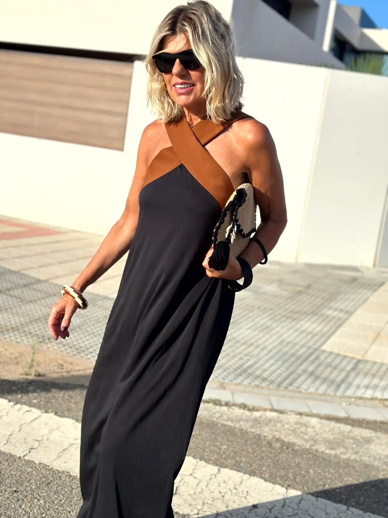 Sienna | Elegant Open-Back Dress with Stylish Crossover Neckline